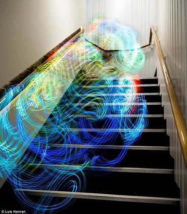 英博士生绘制Wi-Fi信号图  盘旋光束如幽灵