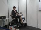 日本科研人员展示靠射频提供动力的电动车