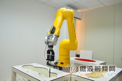 Intertek全频段SAR测试实验室投入使用