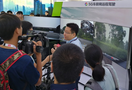 中国移动、上汽集团、华为联合展示5G时代车联网愿景