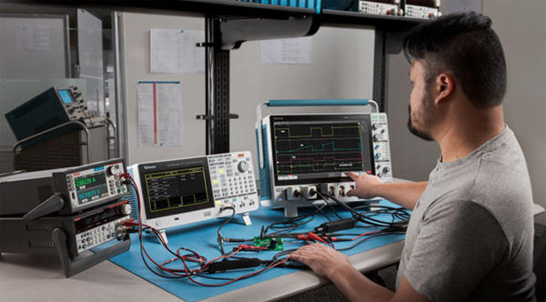 泰克推出基于示波器的双脉冲测试解决方案，加快SiC和GaN技术验证速度